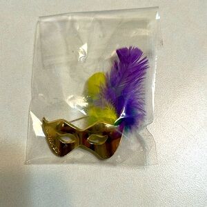 Mardi Gras Mask Pin